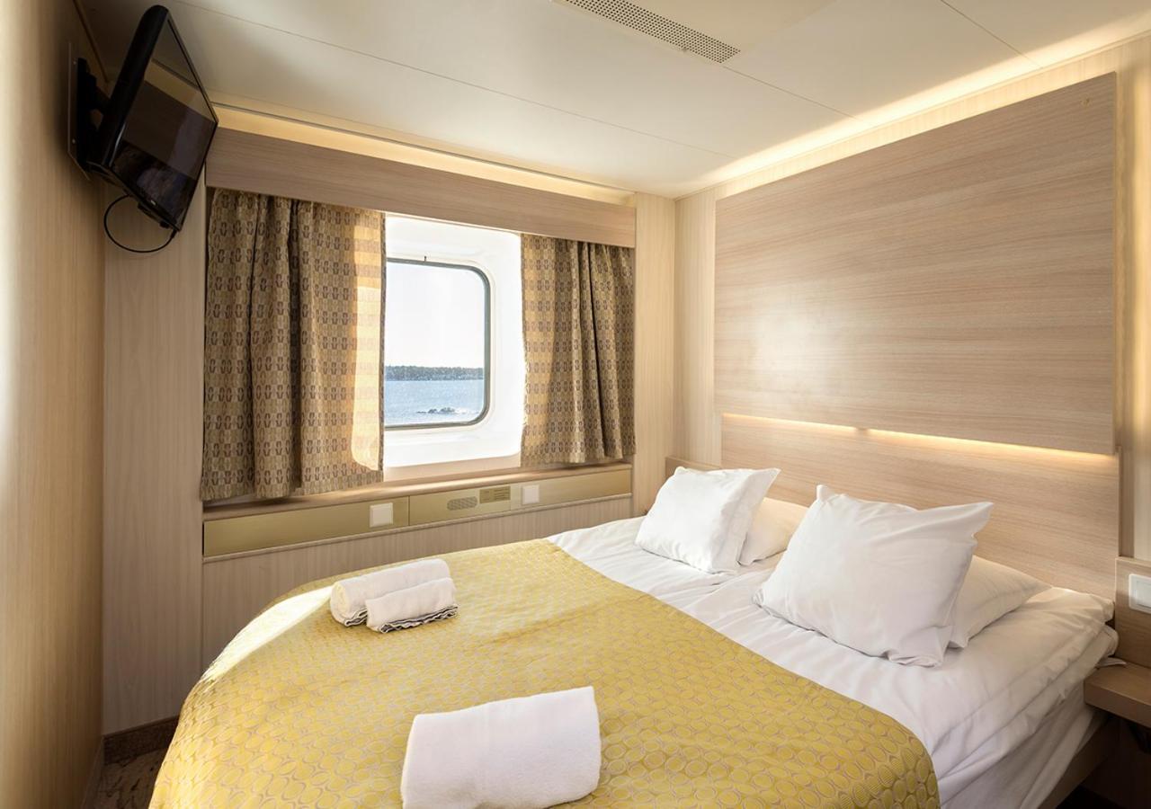 Viking Line Ferry Viking Cinderella - 2-night Cruise Stockholm-helsinki-stockholm Ville de Stockholm